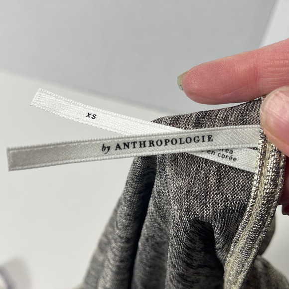 Anthropologie Gold Sabrina Shimmer V-Neck Sleeveless Blouse Women's‎ XS - Picture 2 of 6